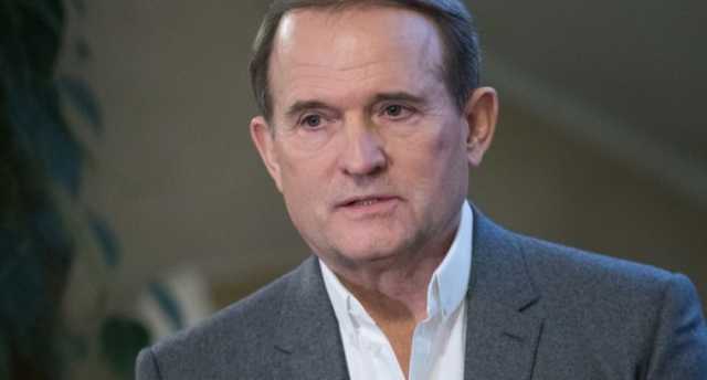 Кум Путина обещает списать долги украинцев за коммуналку