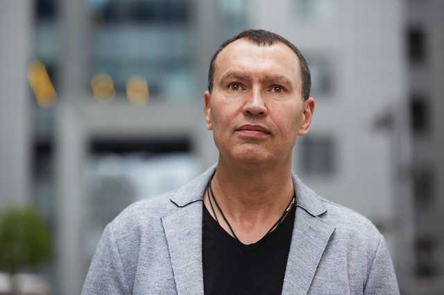 Собственник киевского завода ПАО «ЭМЗ» обратился к министру юстиции Павлу Петренко – просит защиты от рейдеров