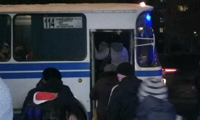 В Николаеве у маршрутки на ходу отпал руль