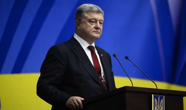 «Реальні справи». Политический блогер перечислил «достижения» Порошенко