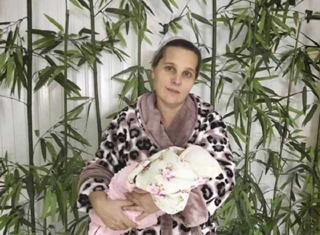 В Днепре мать-героиня родила 14-го ребенка