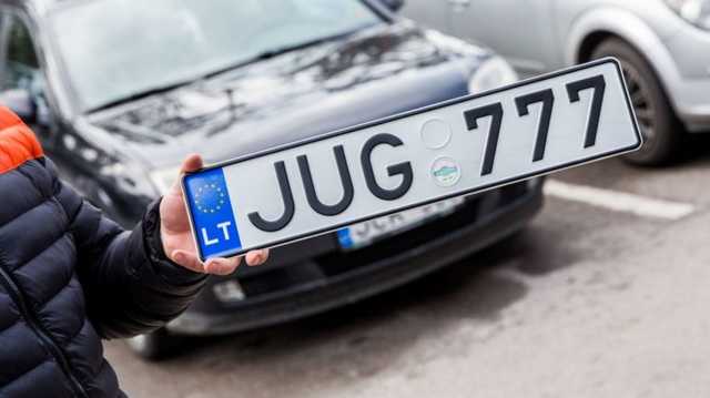 Украинцы стали реже покупать новые автомобили