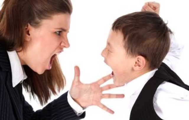 “Дурень та хам”: на Львівщині вчителька музики обзивала школяра