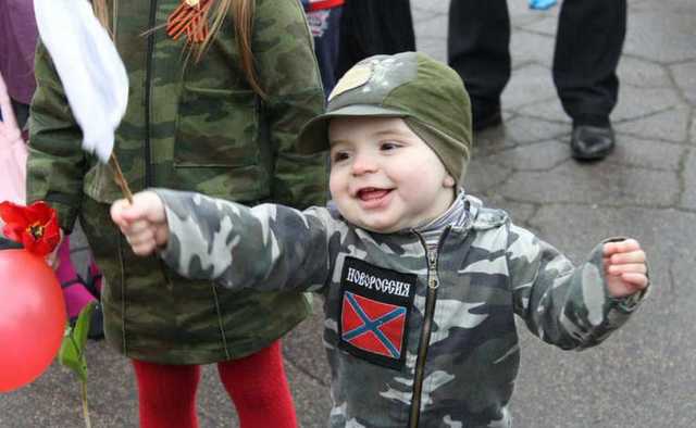 Боевики в Луганске “превратили” подростка в инвалида