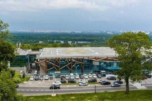 Суд отменил арест вертолетной площадки Януковича: эксклюзивный документ