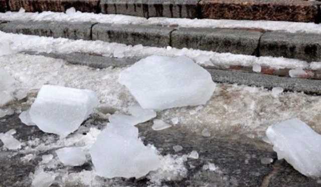 В Полтаве сосулька убила пенсионера