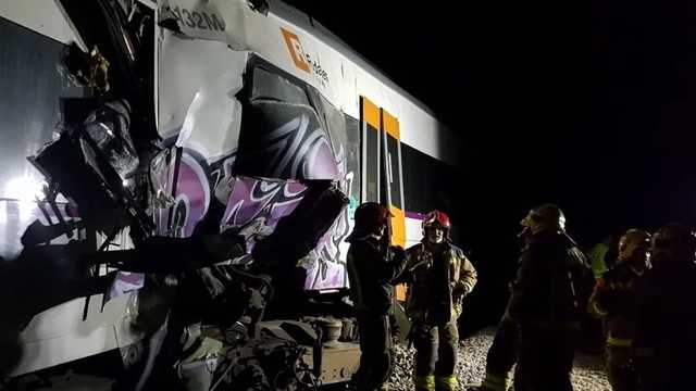 Один человек погиб и десятки травмированы в результате столкновения двух поездов в Испании