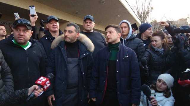 Нацполиция пресекла конфликт перед началом концерта Зеленского во Львове