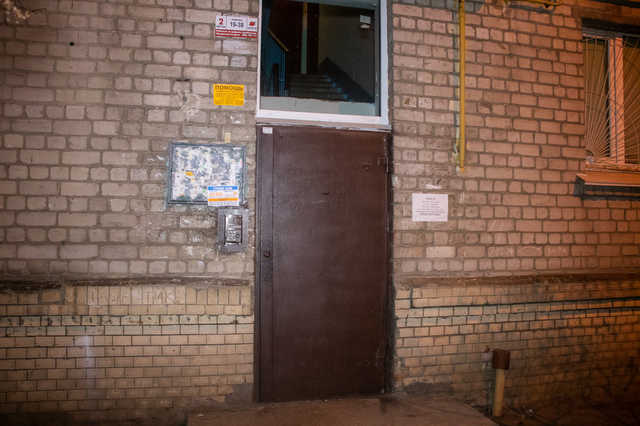 В Киеве во дворе дома нашли тело молодого мужчины