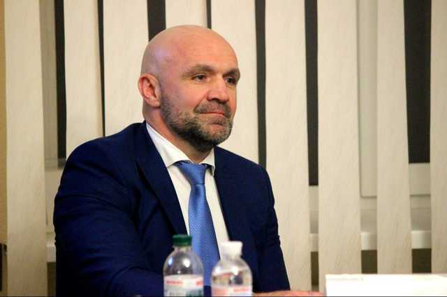 Дело Гандзюк: Подозреваемый глава Херсонского облсовета Мангер неожиданно ушел в отпуск