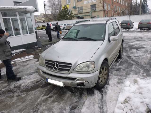 В сервисном центре МВД в Сумах выявили «перебитую» литовскую евробляху