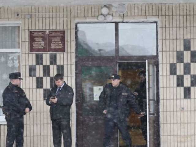 Двое школьников, пострадавших при нападении на школу в Беларуси, находятся в реанимации