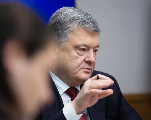 Порошенко заявил, что деньги от легалиции евроблях пойдут на поднятие пенсий