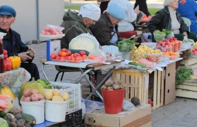 Боятся массовой миграции и обнищания: новый соцопрос сдвинул приоритеты украинцев