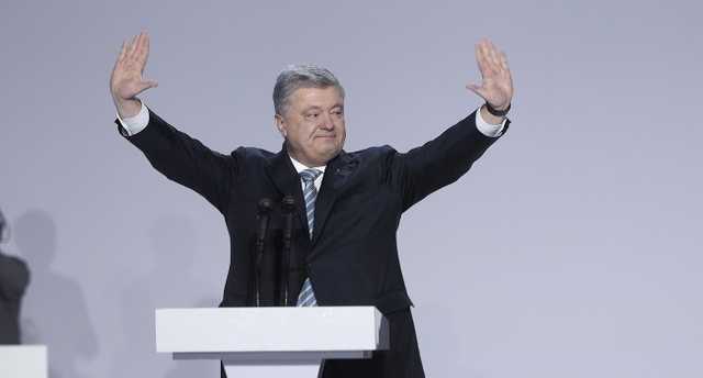 «Стране нужен Порох!»: известный блогер призвал стать волонтером Порошенко