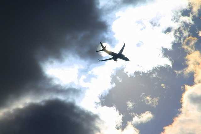 ’’Обобрали народ и гуляют!’’ Чиновники России оскандалились пьянкой в самолете