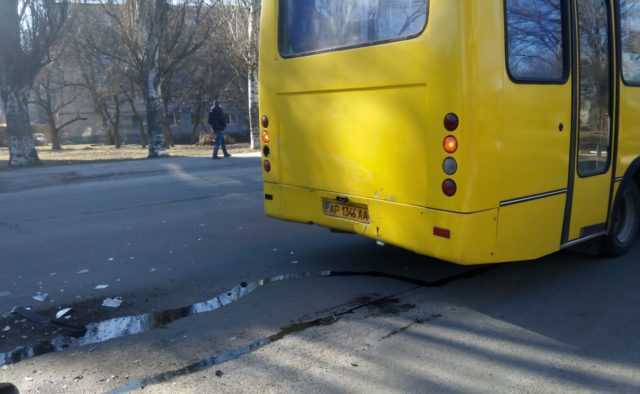 В Днепре при странных обстоятельствах в маршрутке скончался мужчина