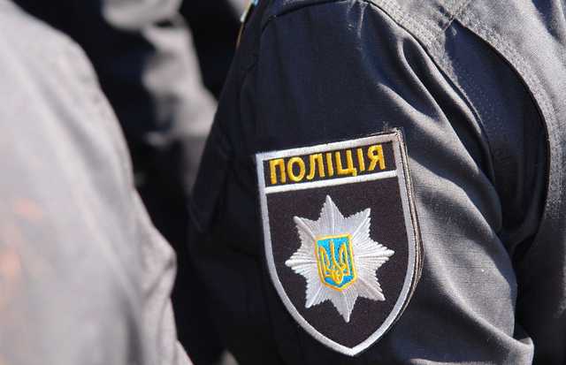 На Закарпатье старший брат изнасиловал приемных сестер: полиция взялась за расследование