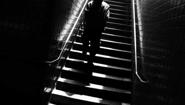 В Киеве продавец отбился от вооруженного "до зубов’’ налетчика