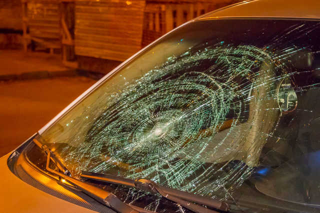 В центре Днепра Chevrolet сбил девушку на пешеходном переходе