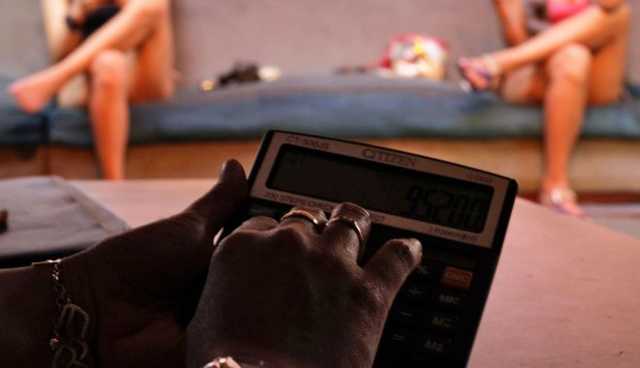 В Хмельницком задержали сутенера, который “продавал” девушек клиентам