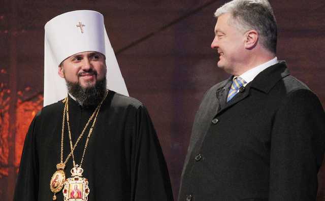 КИУ: Священники активно включились в избирательную кампанию