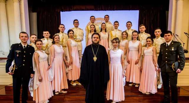 РПЦ устроила в Одессе православный бал с курсантами в годовщину Майдана
