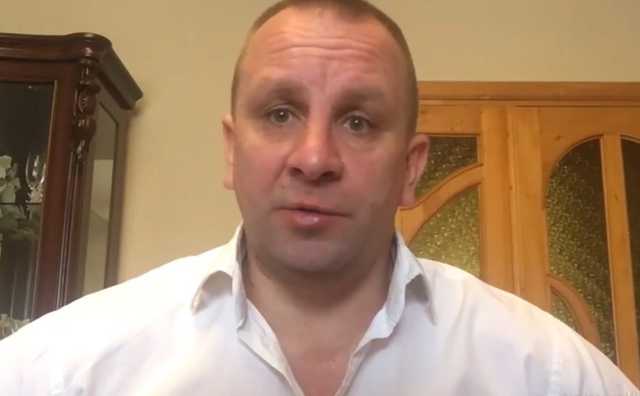 Украинского режиссера оштрафовали за ремонт разбитой дороги