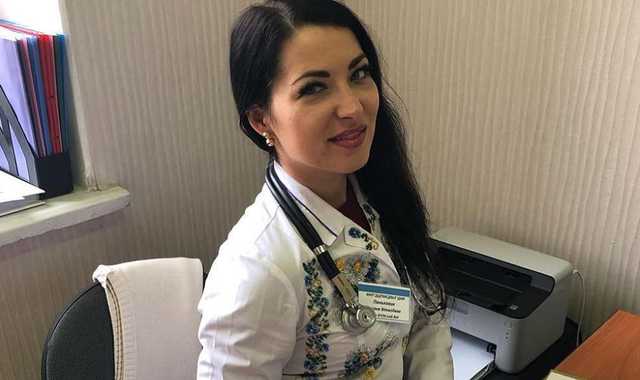 Врач из Днепра: мне сказали — либо я удаляю расчетку, либо увольняюсь