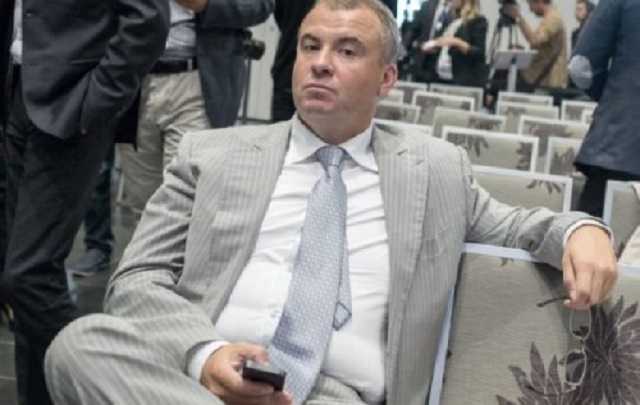 Гладковский находится в эпицентре грандиозного коррупционного скандала в оборонке – политолог