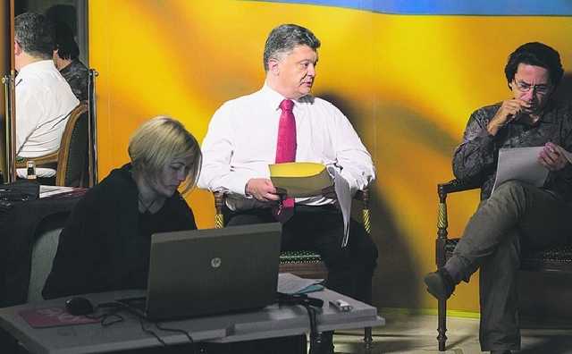 На грани. Как политтехнологи Порошенко делят страну