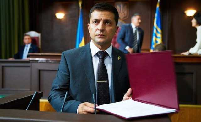 Зеленский не будет вести новый сезон шоу «Рассмеши комика. Дети»