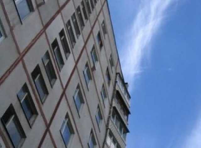 В Кировоградской области девушка погибла, прыгнув с крыши недостроя