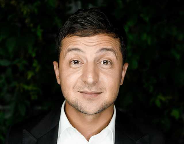 Зеленский считает нормальным брать деньги от страны-агрессора в военное время, – блогер