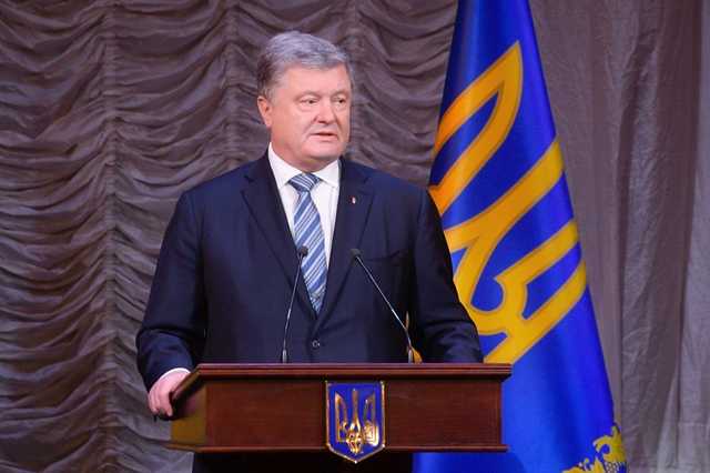 Пропагандистов аж трясет от Порошенко, - блогер