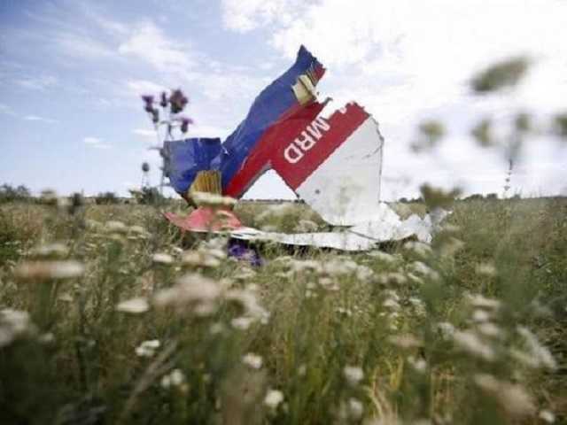  ,   Boeing MH17:   