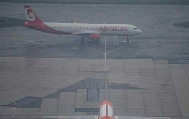 В аэропорту Лондона пострадали восемь человек