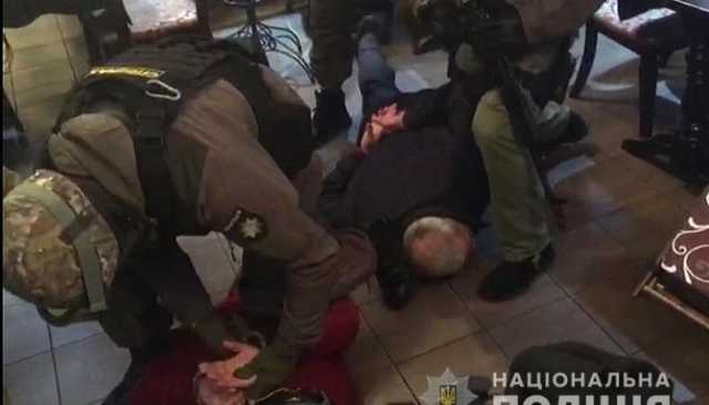 На бульваре Верховной Рады сорвали “сессию” криминальных авторитетов