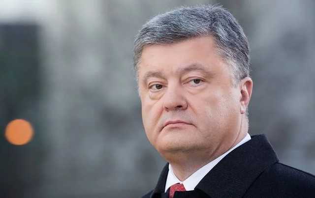 Порошенко призвал НАБУ расследовать махинации при закупках в оборонной сфере