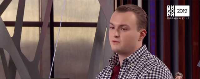 Гладковский-младший пришел на эфир в «рубашке Бигуса» и назвал расследование заказом Коломойского