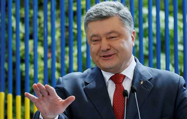 Получателям субсидий наличными рассылают письма с напоминанием, что им нужно благодарить Порошенко