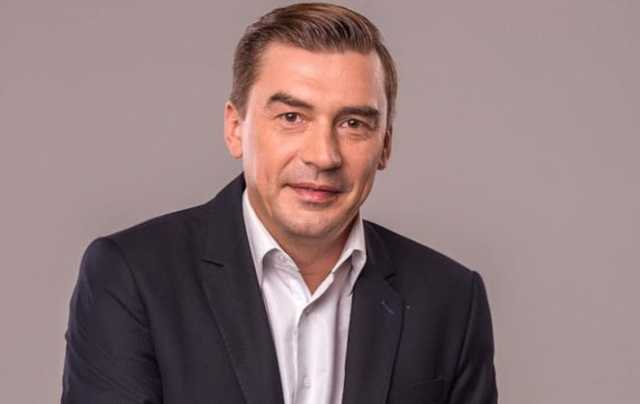 Нардеп Добродомов тоже снялся в пользу Гриценко