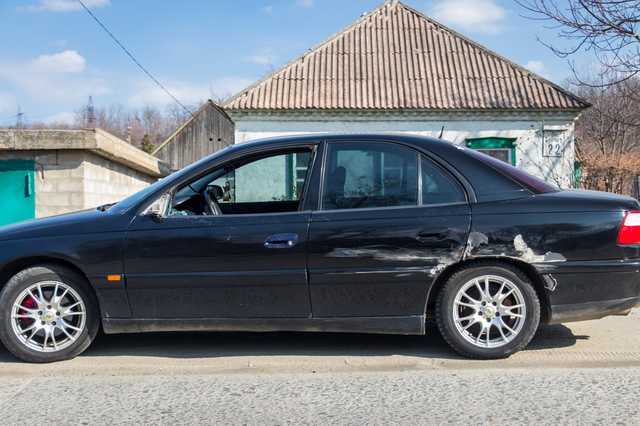 В Днепре водитель Hyundai устроил ДТП и пытался скрыться, есть пострадавшие