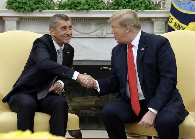 Президент США и премьер Чехии высказались за сохранение санкций против РФ из-за Украины