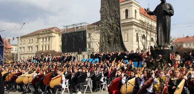 У Львові відбулося наймасовіше виконання «Заповіту» Шевченка