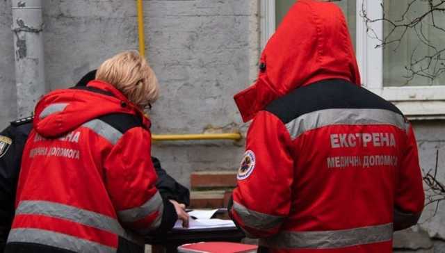 В центре Киева возле мусорных баков нашли труп мужчины