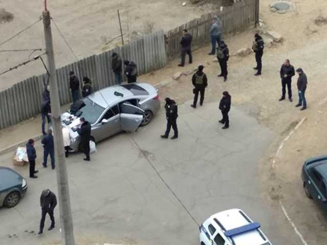 На Херсонщине со стрельбой задержали банду воров