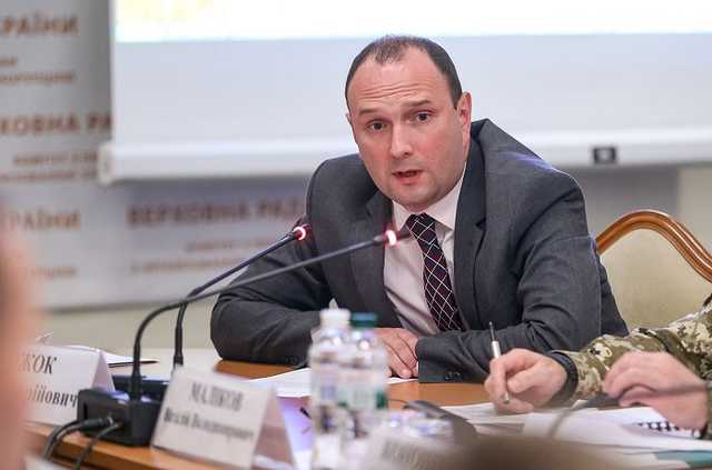 Порошенко уволил главу Службы внешней разведки. Расплата за «свинарчук-гейт»?