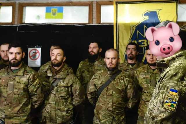 Бойцы Азова обвинили Порошенко и порохоботов во лжи