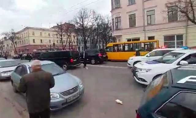 В Полтаве напали на кортеж Порошенко: подробности